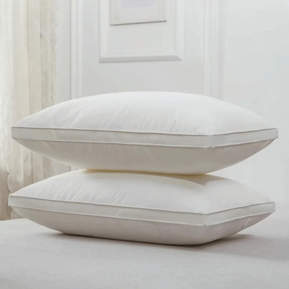 Simple Ol' Me - 纖羽絲絨枕